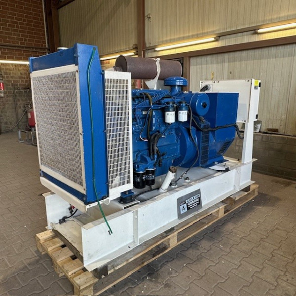 Stromerzeuger 90kVA mit Perkins Motor