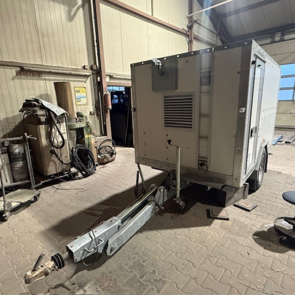 Stromerzeuger 30 kVA Anhänger